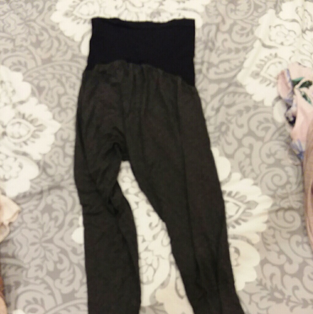 Maternity clothes
